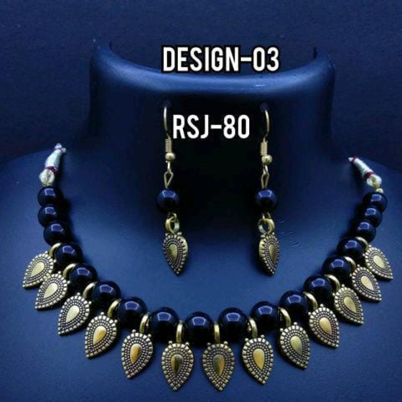 Twinkling Graceful Pearls Jewellery Sets