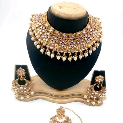 Diva Unique Kundan Jewellery Sets