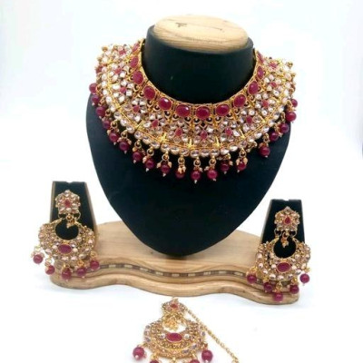 Diva Classic Kundan Unique Jewellery Sets